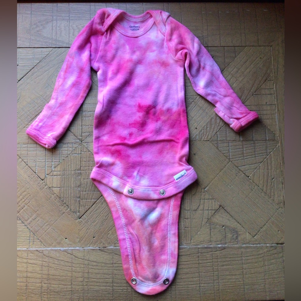 Gerber Ice Dye Long Sleeve Bodysuit